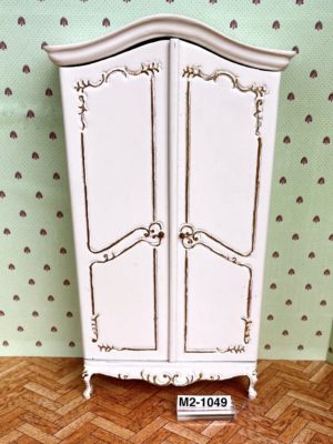 Wäscheschrank