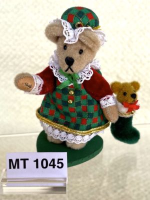 Teddy "Holly"