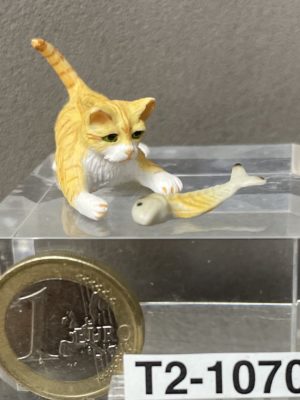 Katze mit Fisch