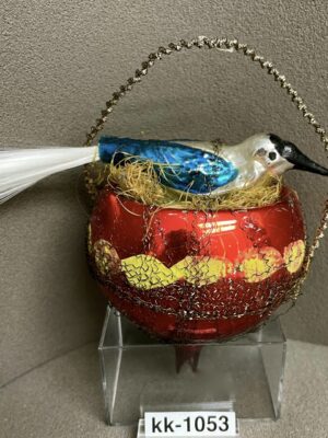 Vogel im Nest