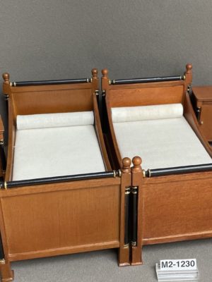 2 Bett + 2 Nachttische Biedermeier