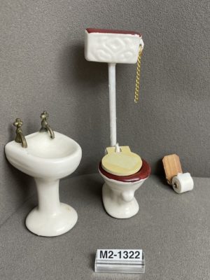 Antike WC Garnitur