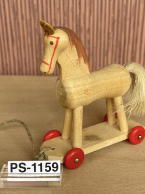 Holzpferd "Bodo Hennig"