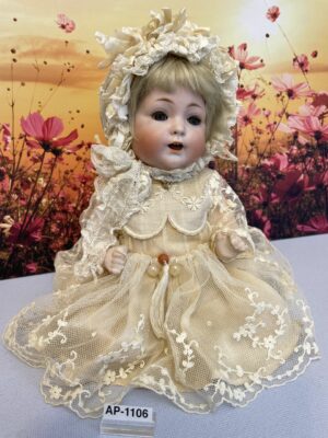 Hertel Schwab & Co Porzellankopf Baby 1900