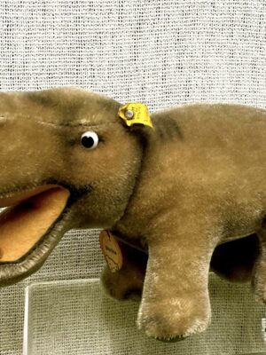 Steiff Nilpferd "Mockie"