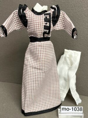 1:12 Kleid mit Seidenunterhose