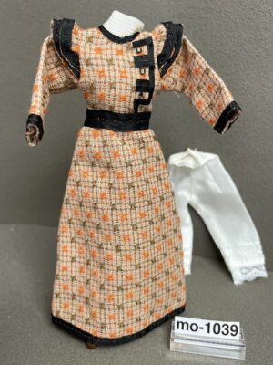 1:12 Kleid mit Seidenunterhose