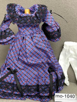1:12 Kleid mit Seidenunterhose