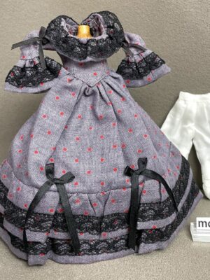 1:12 Kleid mit Seidenunterhose