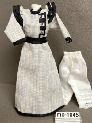 1:12 Kleid mit Seidenunterhose