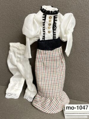 1:12 Kleid mit Seidenunterhose