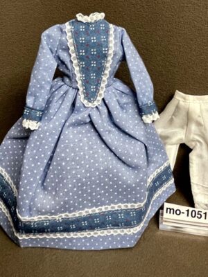 1:12 Kleid mit Seidenunterhose