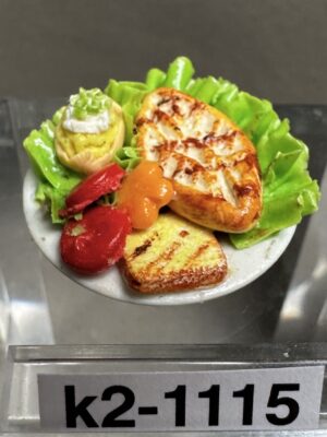 Fischteller garniert mit Toast