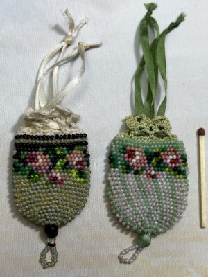Glasperlen Puppentasche