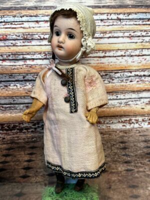 Kleine Porzellankopf Puppe 1894