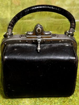 Luxus Jugendstil Puppentasche "Paris" 1890