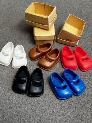 Puppenschuhe "Teenager" 1:12