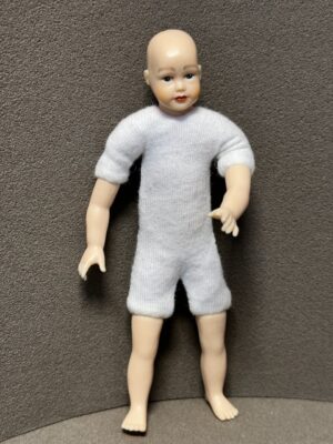 Teenager 1:12  Gr. ca. 12 cm