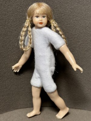 Teenager 1:12   Gr. ca. 12 cm