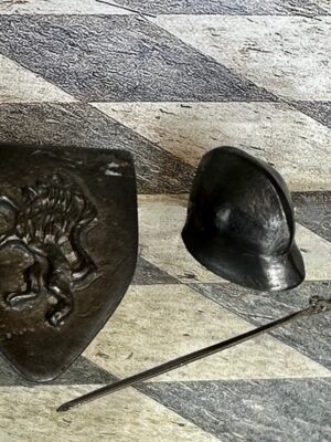 Helm, Schild und Säbel 1:12