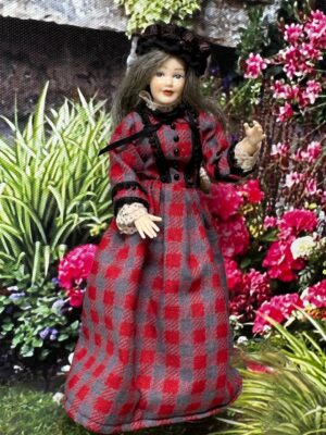 Dame mit Hut 1:12  Gr. 14,5 cm