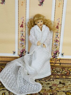 Frau im Brautkleid 1:12  Gr. 14 cm