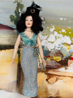 Schönheit im Cocktailkleid 1:12   Gr. 14 cm