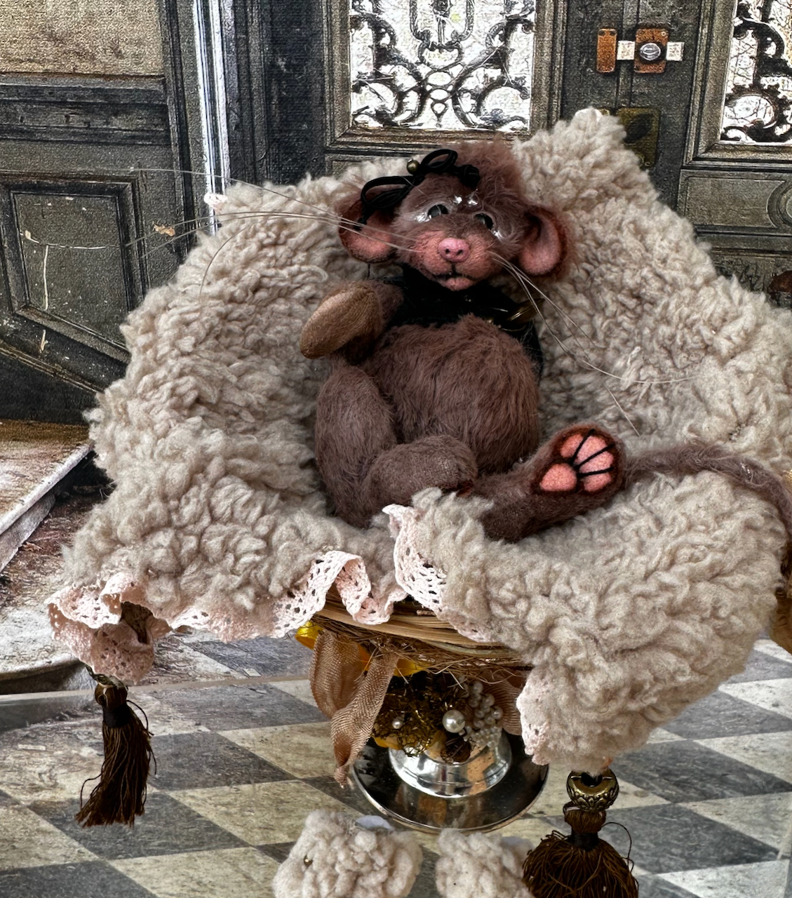 Satt gefressene Ratte im Hochsitz – Bild 3
