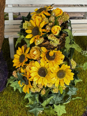 Sonnenblumen im Korb 1:12