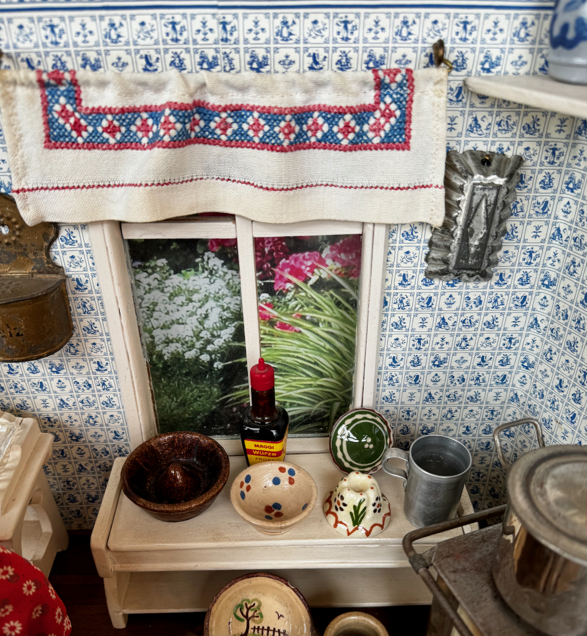 Antike Puppenküche – Bild 6