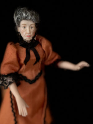 Porzellan Dame 14 cm