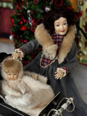 H.Ott Gliederpuppe Mama mit Nerz 14 cm
