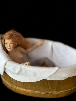 Frühzeitliche Holzbadewanne 1:12